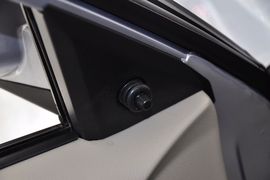 2012款东南V3菱悦1.5L手动亲民舒适版