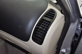 2012款东南V3菱悦1.5L手动亲民舒适版
