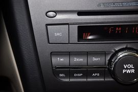2012款东南V3菱悦1.5L手动亲民舒适版