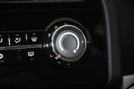 2012款东南V3菱悦1.5L手动亲民舒适版