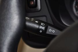 2012款东南V3菱悦1.5L手动亲民舒适版