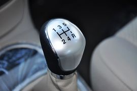 2012款江淮和悦RS