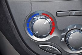 2012款江淮和悦RS