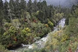 2012款江铃驭胜2.4L汽油版长途试驾实拍