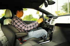 2012款DS3至尊版外出试驾实拍