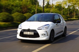 2012款DS3至尊版外出试驾实拍