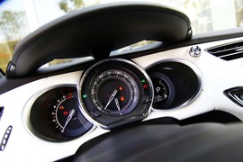 2012款DS3至尊版外出试驾实拍