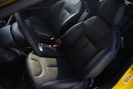 2012款DS3至尊版外出试驾实拍