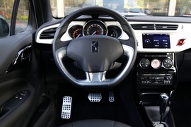 2012款DS3至尊版外出试驾实拍