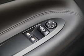 2012款DS3至尊版外出试驾实拍