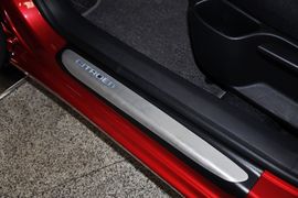 2012款雪铁龙新世嘉两厢1.6L手动乐尚型