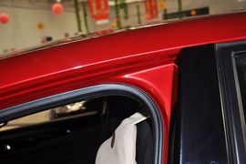 2012款雪铁龙新世嘉两厢1.6L手动乐尚型
