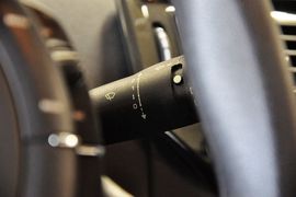2012款雪铁龙新世嘉两厢1.6L手动乐尚型