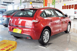 2012款雪铁龙新世嘉两厢1.6L手动乐尚型