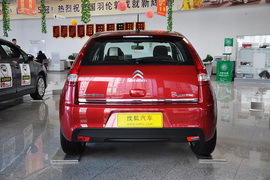 2012款雪铁龙新世嘉两厢1.6L手动乐尚型