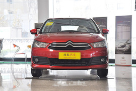 2012款雪铁龙新世嘉两厢1.6L手动乐尚型