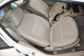 2012款东南V3菱悦1.5L手动亲民豪华版