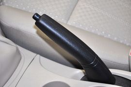 2012款东南V3菱悦1.5L手动亲民豪华版