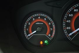 2012款东南V3菱悦1.5L手动亲民豪华版