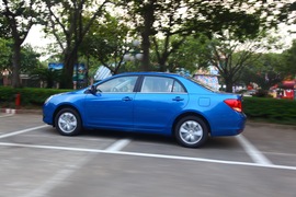比亚迪速锐1.5TID