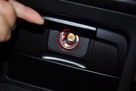 2013款一汽奥迪A4L