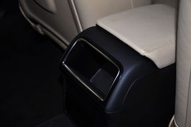 2013款一汽奥迪A4L