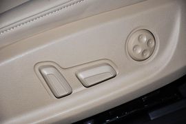 2013款一汽奥迪A4L