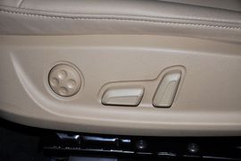 2013款一汽奥迪A4L