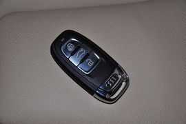2013款一汽奥迪A4L