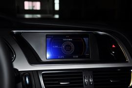 2013款一汽奥迪A4L