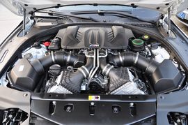 2013款宝马M6