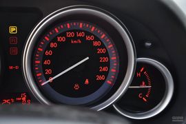 2012款马自达睿翼2.0L豪华版