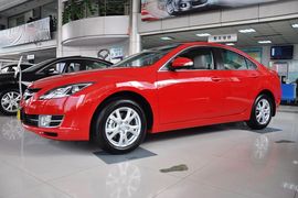 2012款马自达睿翼2.0L豪华版