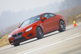 2013款宝马M6
