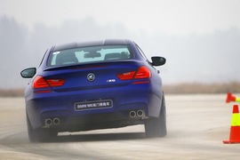 2013款宝马M6