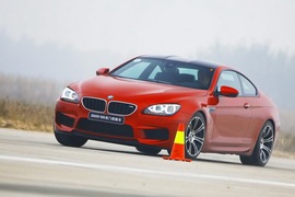 2013款宝马M6