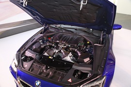 2013款宝马M6 Coupe外出试驾实拍