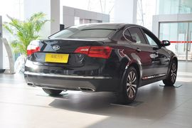 2012款起亚凯尊2.4L尊贵型到店实拍