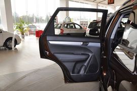 2013款起亚索兰托2.4L豪华版5座