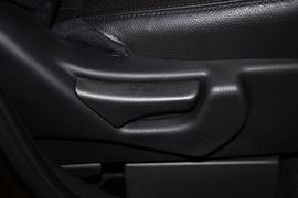 2013款起亚索兰托2.4L豪华版5座
