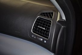 2013款起亚索兰托2.4L豪华版5座