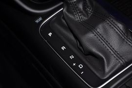 2013款起亚索兰托2.4L豪华版5座