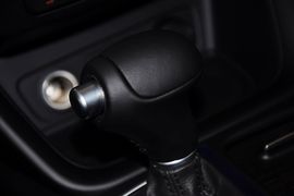 2013款起亚索兰托2.4L豪华版5座