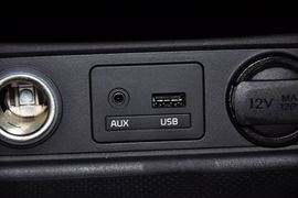 2013款起亚索兰托2.4L豪华版5座