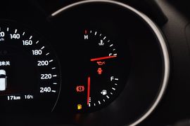 2013款起亚索兰托2.4L豪华版5座