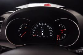2013款起亚索兰托2.4L豪华版5座