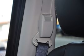 2013款Jeep指南者2.0L豪华版