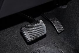 2013款Jeep指南者2.0L豪华版