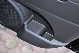 2013款Jeep指南者2.0L豪华版