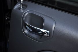 2013款Jeep指南者2.0L豪华版
